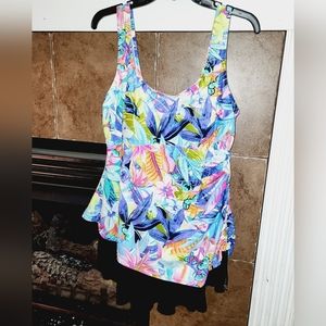 AXUL By MAXINE OF HOLLYWOOD 1 Piece Tropical Rouched Side Shelf Bra Swimsuit 20W